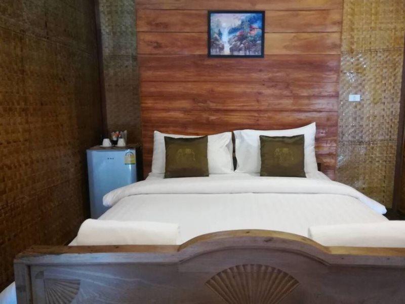 Tayan Resort And Spa Kanchanaburi Esterno foto